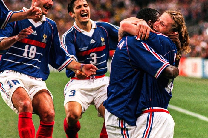 Zidane formasına 30 bin Euro'ya kadar alıcı bekleniyor