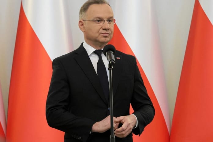 Polonya Cumhurbaşkanı Fransız nükleer silahlarının Polonya'yı korumasını istiyor