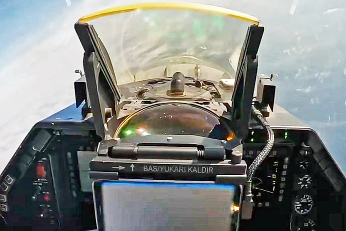 Türk F-16’ları yerli mühimmatları tablet arayüzüyle ateşliyor
