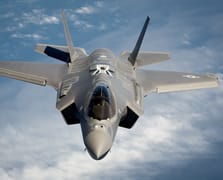 Bombardier CEO'su Kanada'yı F-35 konusunda uyardı