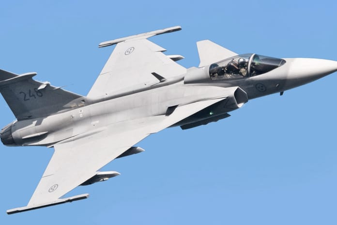 İsveç, Gripen C savaş uçaklarına Taurus füzeleri entegre edecek