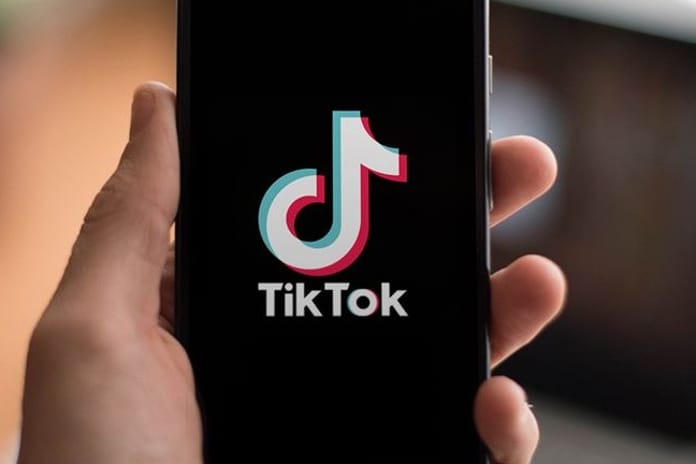Trump TikTok'a 75 gün ek süre verdi