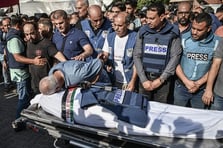 İsrail'in saldırısında yaralanan bir gazeteci daha hayatını kaybetti