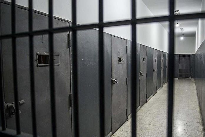 Nijerya'da film gibi firar: 12 mahkum hapisten kaçtı