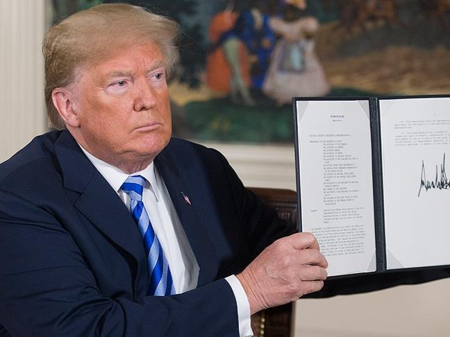 Trump'tan Çin'de üretilen teknolojik ürünlere vergi jesti