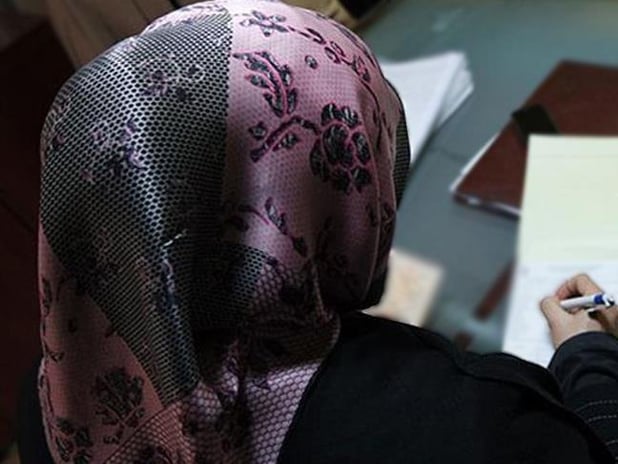 KKTC'de liselilere başörtüsü serbestisi getirildi