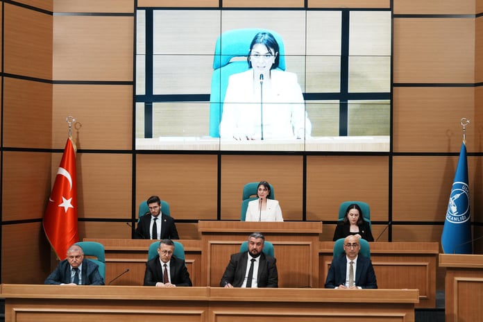 CHP'li Üsküdar Belediyesi'nde çalışanların ödemesi yapılmadı