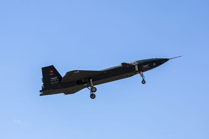 Bayraktar KIZILELMA manevra testini de başarıyla geçti