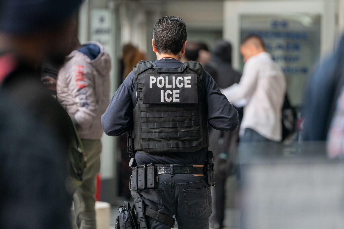 U.S. Deports Migrants to War-Torn South Sudan