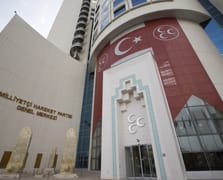 MHP'den dikkat çeken CHP kararı: Kapıları kapattı