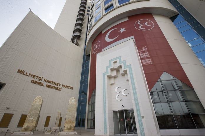 MHP'den dikkat çeken CHP kararı: Kapıları kapattı