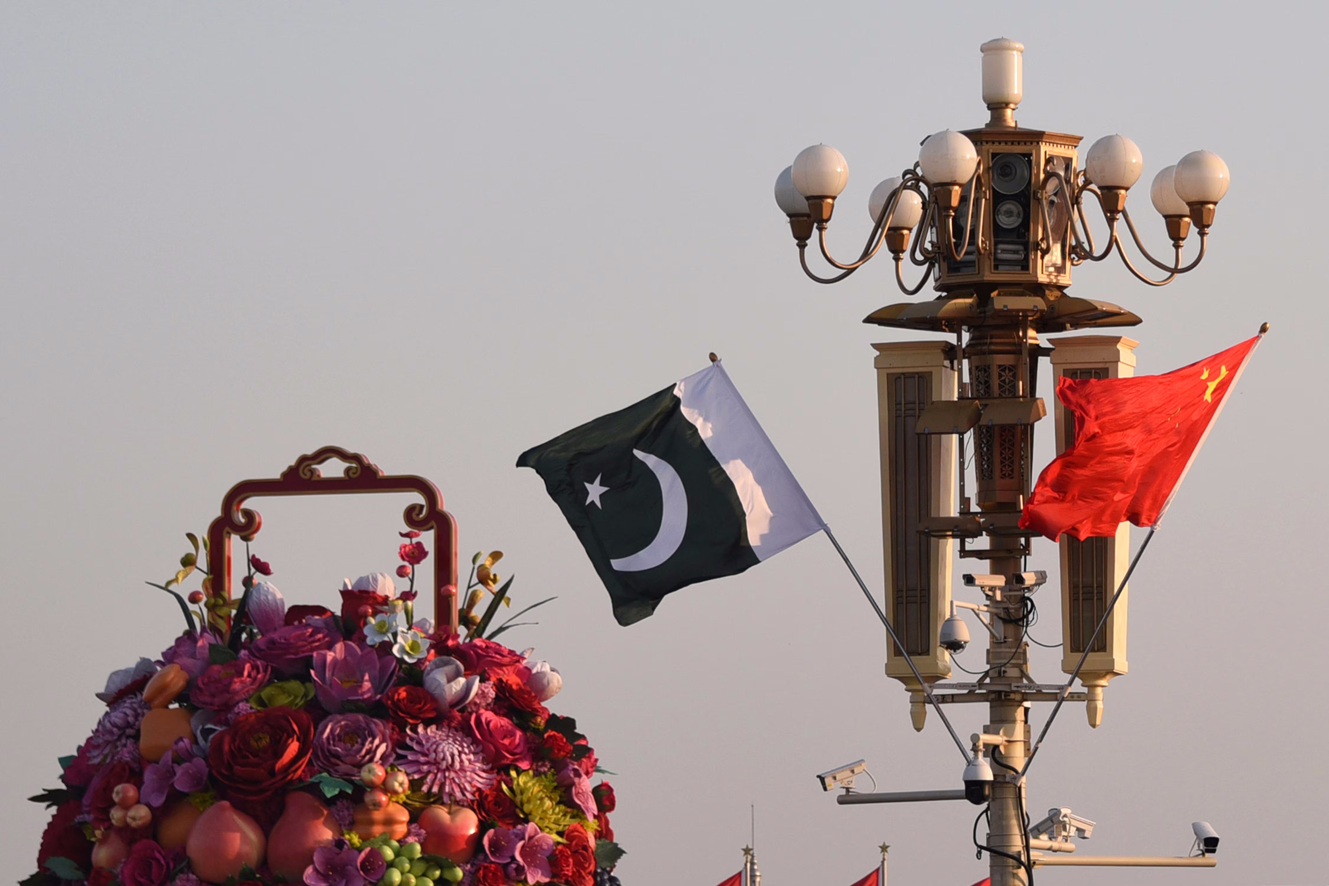 Pakistan, China Boost Trade Amid India Tensions