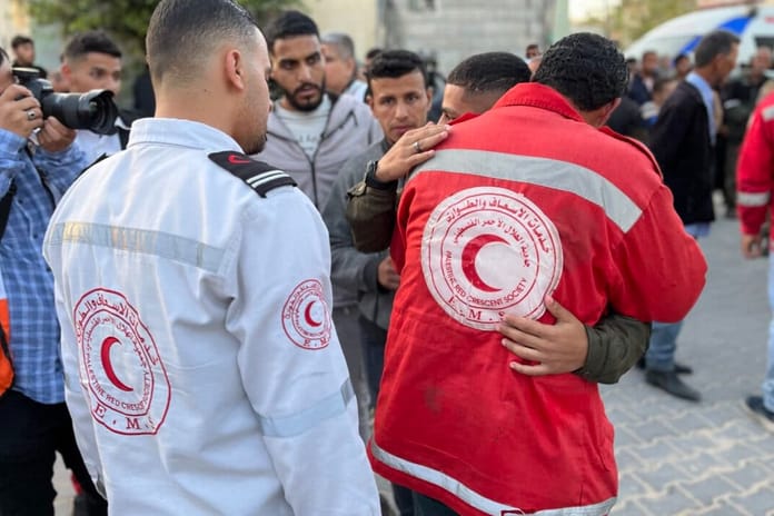 İsrail'den Gazze'de sağlık çalışanlarının katledilmesine ilişkin açıklama