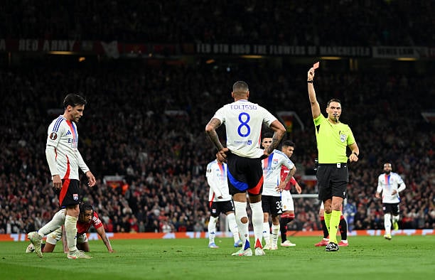 Lyon 10 kişi kaldı