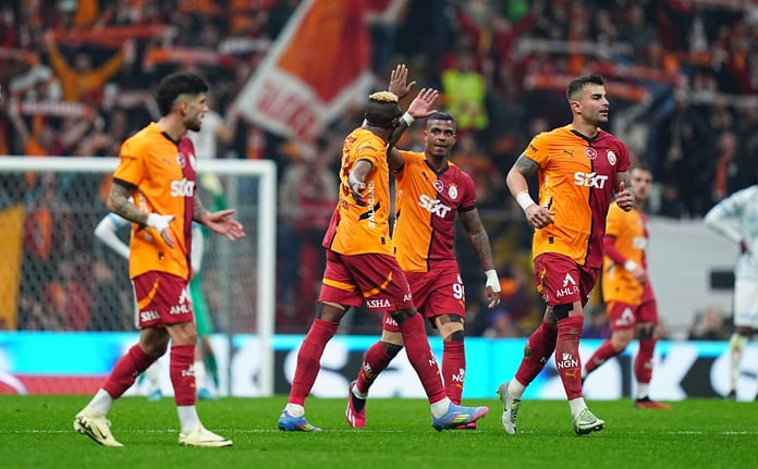 Lider hatasız ilerliyor