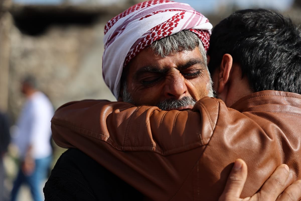 Halep'te PKK/YPG'nin kaçırdığı 100 kişi serbest bırakıldı