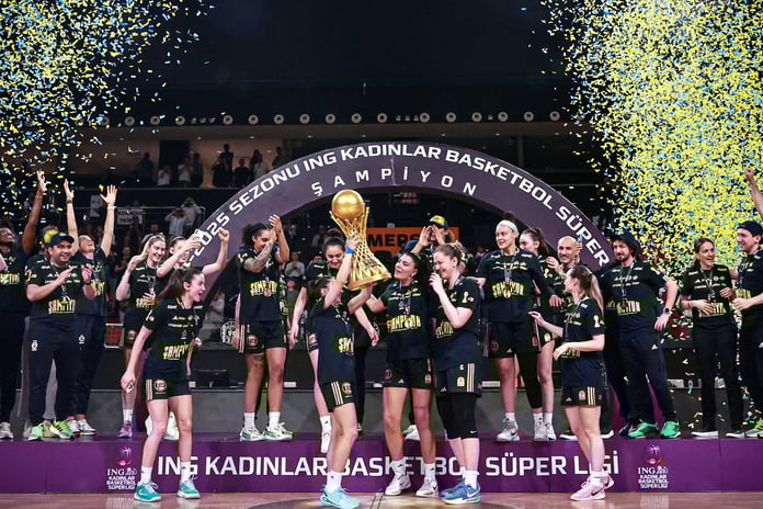 Kadınlar Basketbol Süper Ligi'nde şampiyon Fenerbahçe
