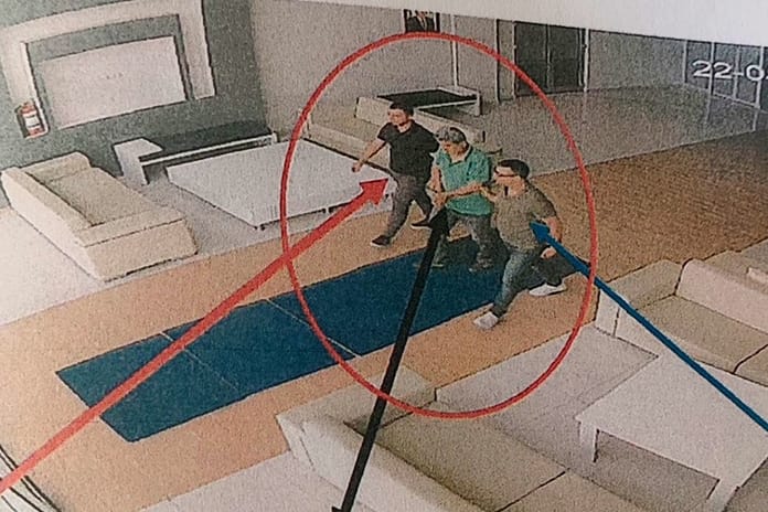 Adana'da tuzağına polisi bile inandıran dolandırıcı yakalandı