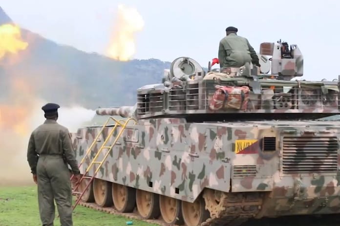 Çin Nijerya ile askeri ilişkilerini geliştiriyor