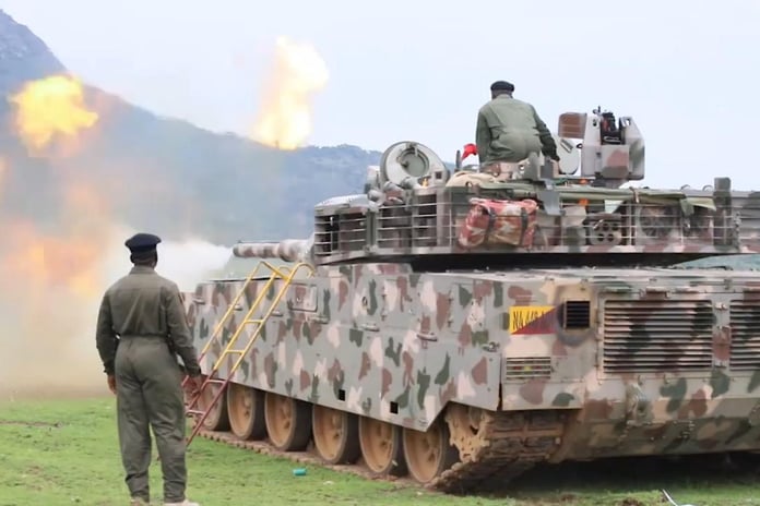 Çin Nijerya ile askeri ilişkilerini geliştiriyor