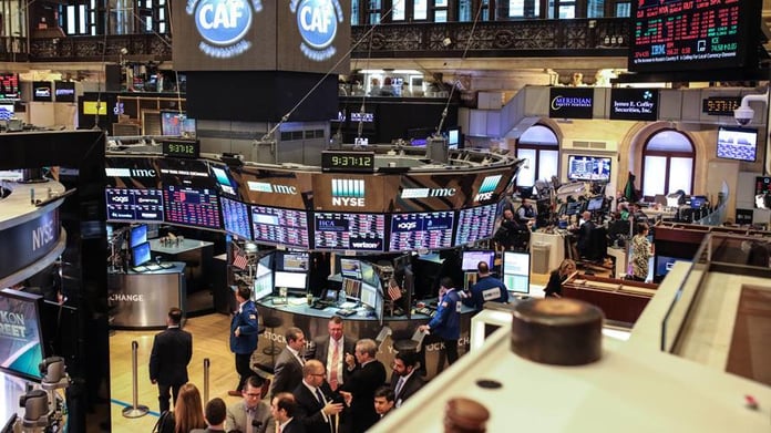 Trump'ın gümrük vergileri ters tepti: 3 trilyon dolar buhar oldu