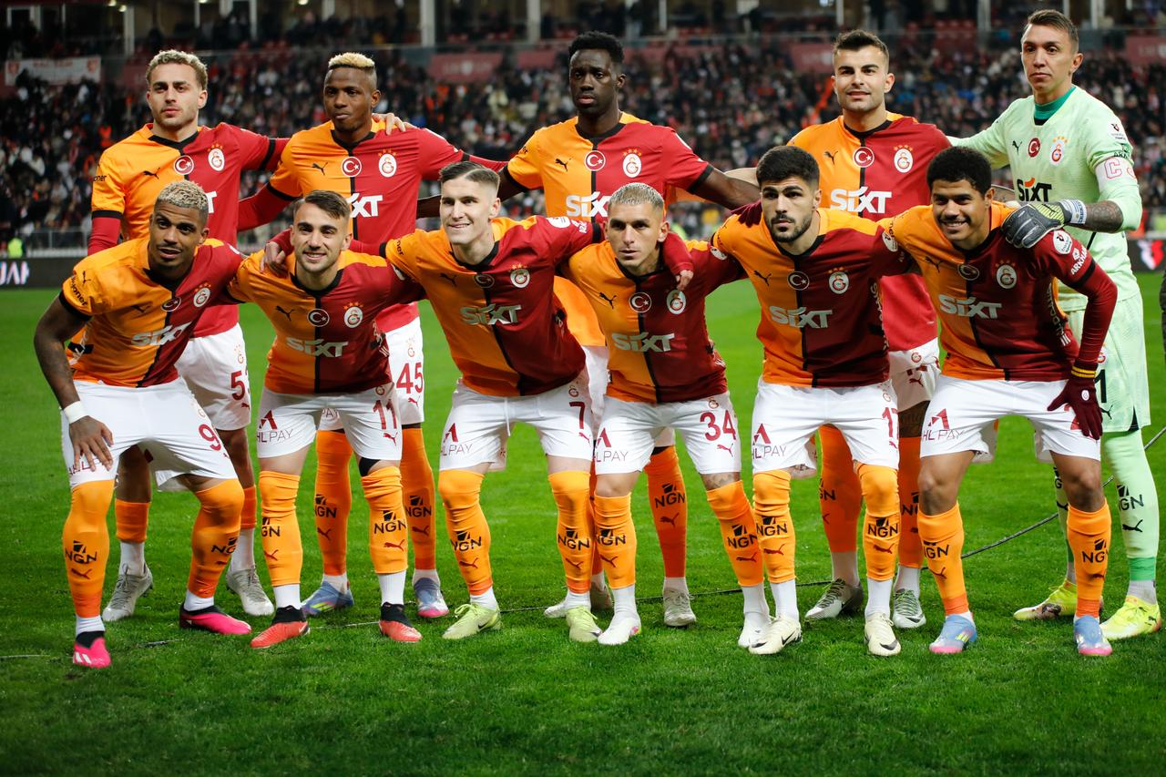 Galatasaray Şampiyonlar Ligi'ni garantiledi