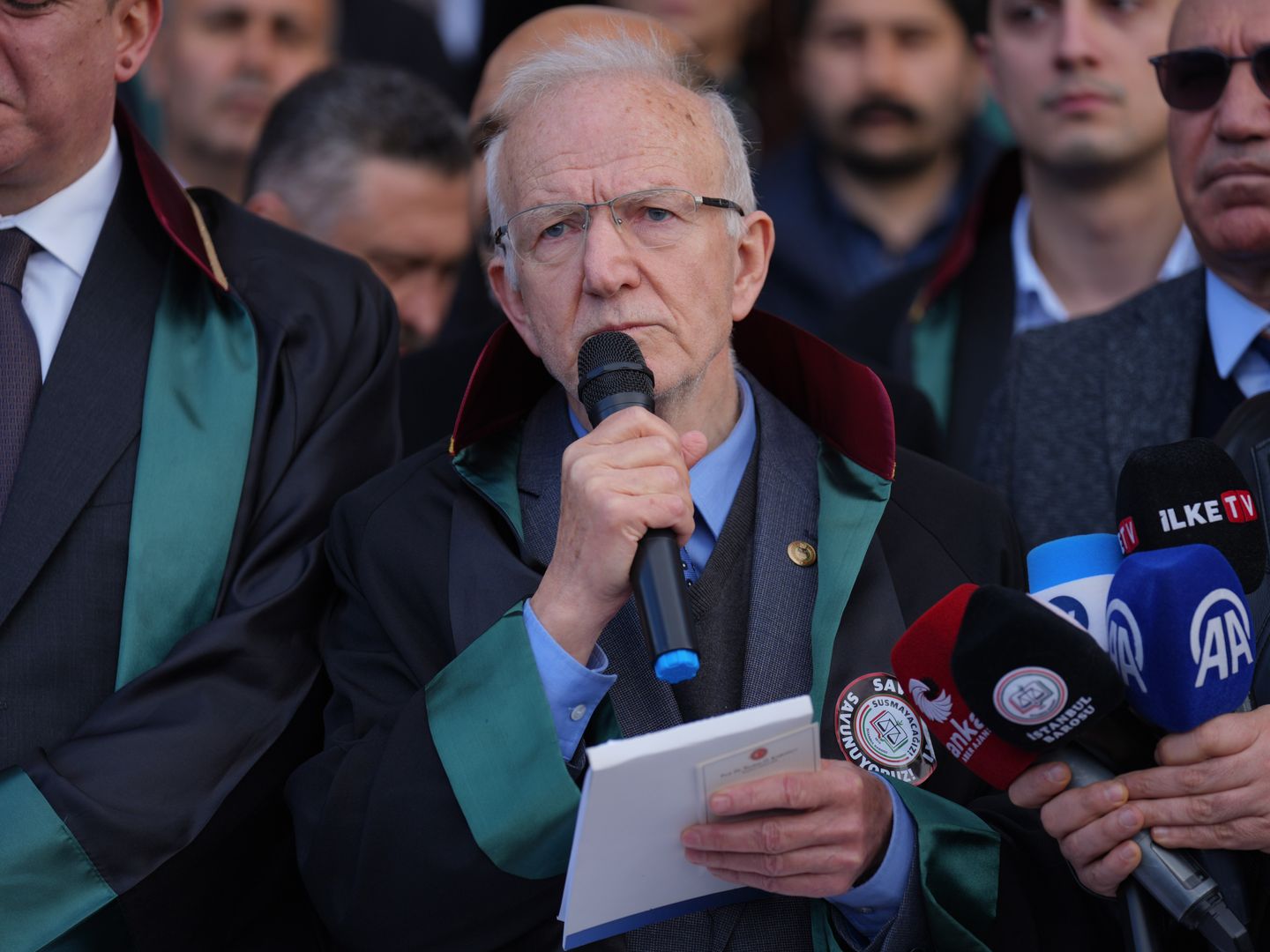 DEM Parti'den İstanbul Barosu'nun görevden alınmasına tepki
