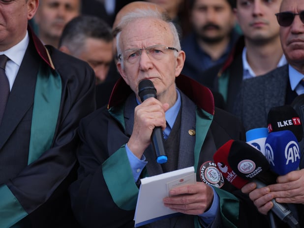 DEM Parti'den İstanbul Barosu'nun görevden alınmasına tepki