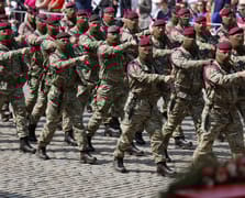 Belçika, NATO savunma harcaması hedefine ulaşmak için sosyal yardımları kesecek
