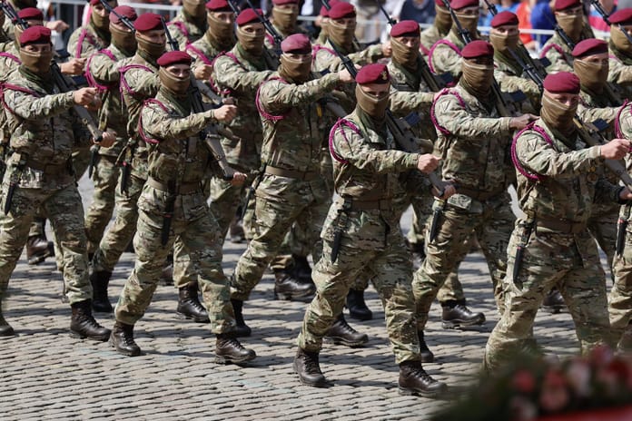 Belçika, NATO savunma harcaması hedefine ulaşmak için sosyal yardımları kesecek