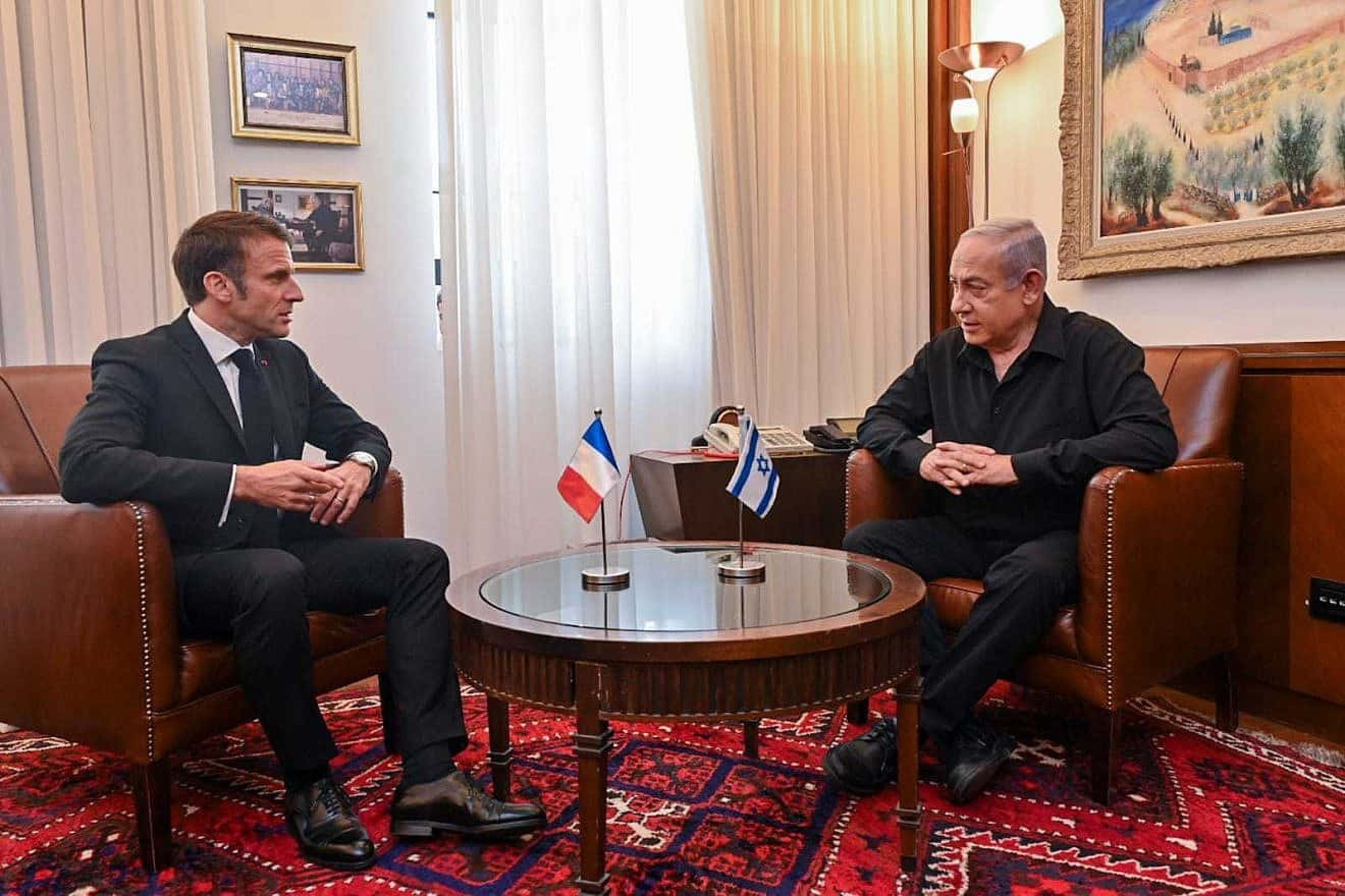 Macron ile Netanyahu'dan gergin telefon görüşmesi