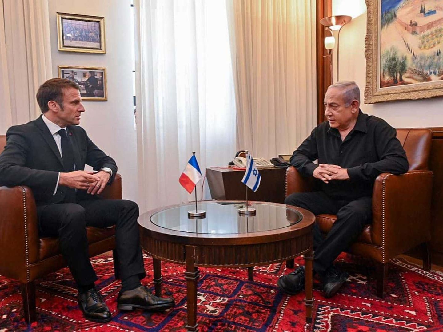 Macron ile Netanyahu'dan gergin telefon görüşmesi