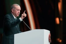 Arab News: Türkiye bölgesel dengeleri yeniden şekillendiriyor!