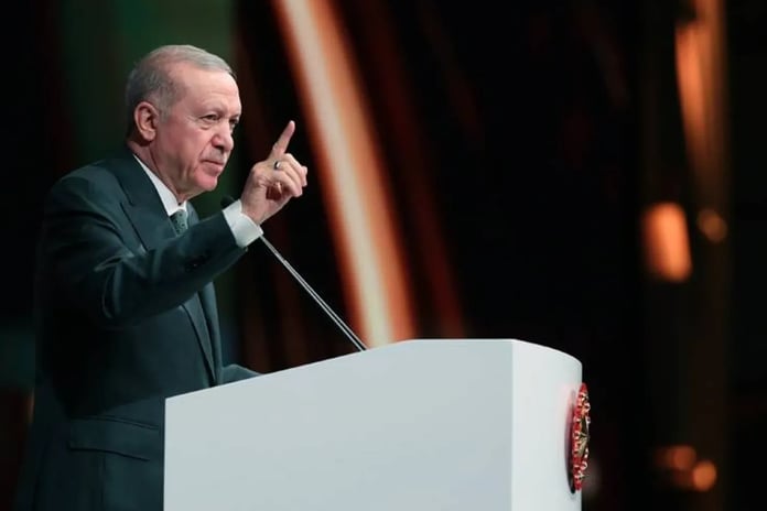 Arab News: Türkiye bölgesel dengeleri yeniden şekillendiriyor!