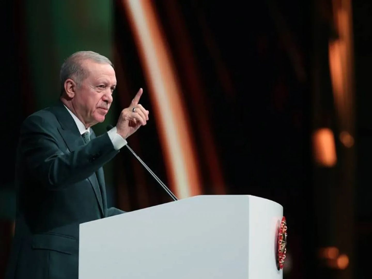 Arab News: Türkiye bölgesel dengeleri yeniden şekillendiriyor!