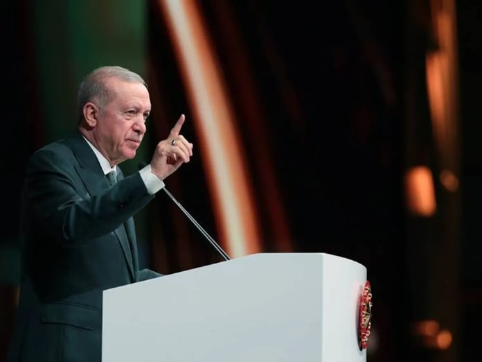 Arab News: Türkiye bölgesel dengeleri yeniden şekillendiriyor!