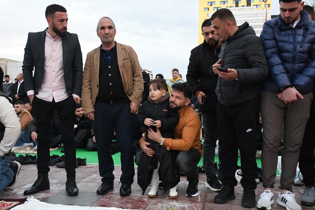İslam Dünyası Ramazan Bayramı'nı kutluyor