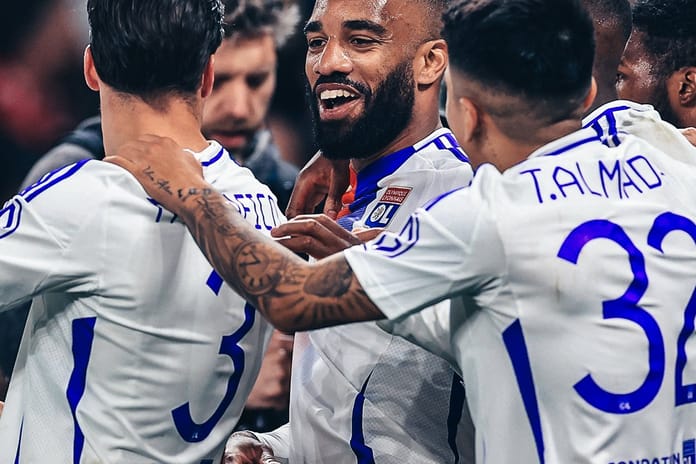 Lacazette farkı ikiye çıkardı