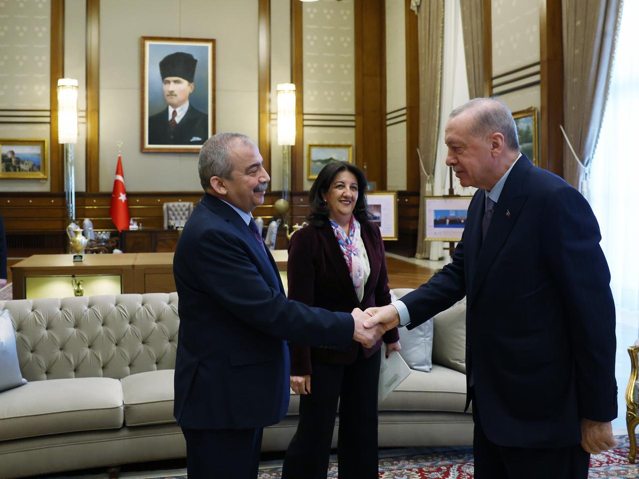 Cumhurbaşkanı Erdoğan'dan geçmiş olsun mesajı
