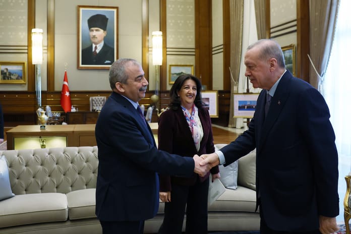 Cumhurbaşkanı Erdoğan Sırrı Süreyya Önder'in tedavi süreci hakkında bilgi aldı