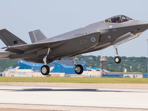 F-35 üretiminde kullanılan özel ekipmanlar hâlâ Türkiye’de