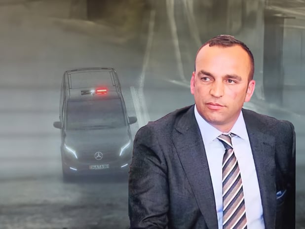 Gözaltındaki iş adamı savcının çakarlı aracını kullanmış