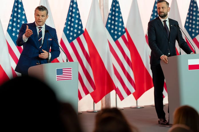 Polonya, ABD'li şirketlerle ortak askeri altyapı projeleri için makine satın aldıklarını açıkladı