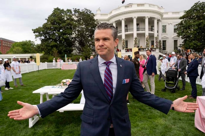 Trump'ın Pete Hegseth'i kovacağı iddia edildi