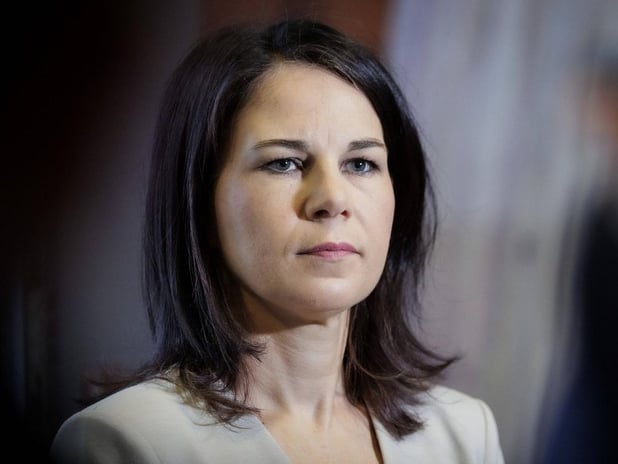 Almanya'dan UCM'den çekilen Macaristan'a tepki