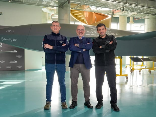 İtalyan savunma devi Leonardo, BAYKAR ile ortak İHA girişimi için mutabakat zaptı imzaladı!