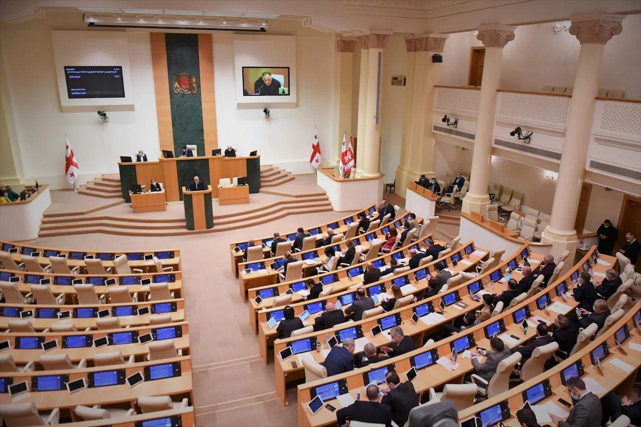 Gürcistan'da parlamentodan Yabancı Temsilciler Yasası'na onay