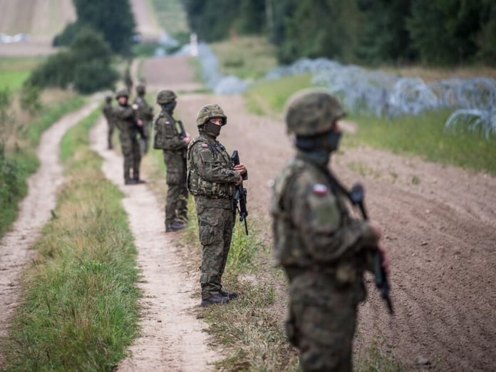 Oxfam Raporu: Polonya, göçmenleri zorla Belarus’a geri gönderiyor