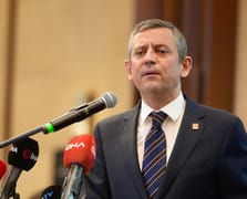 Saraçhane’deki eylemciler ile Özgür Özel arasında tartışma yaşandı