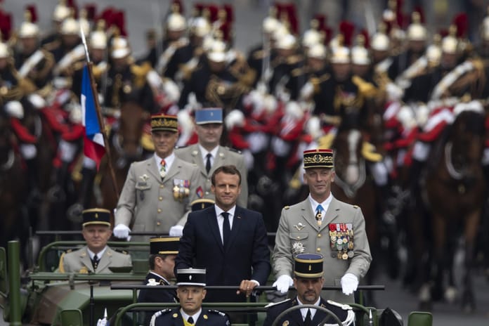 Fransa 450 milyon avroluk savunma fonu kuracak